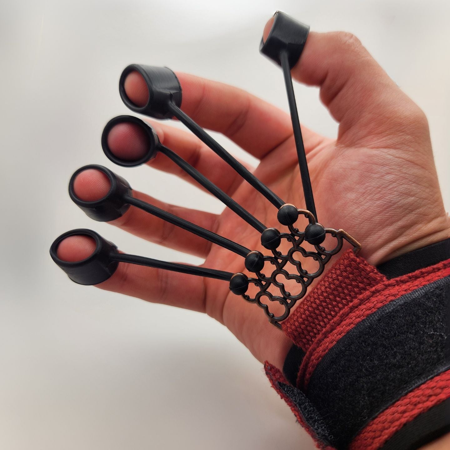Finger Extender – Resistance Trainer for Hand Recovery & Grip Balance
